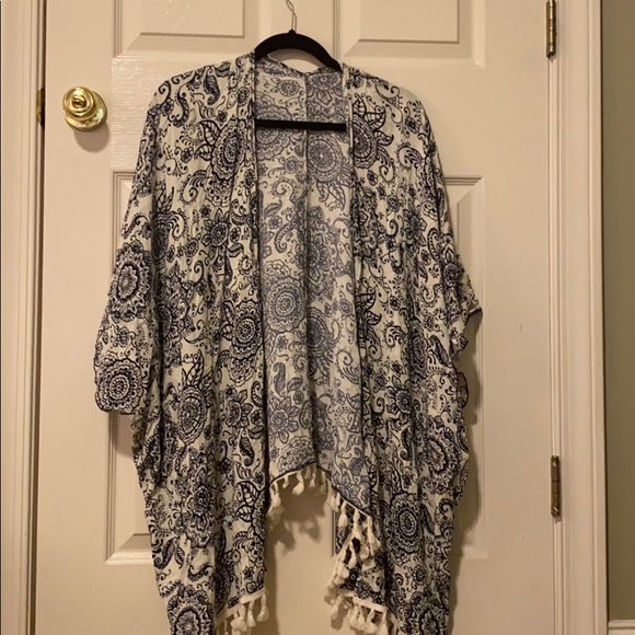 Beach Coverup / Cardigan - Picture 1 of 2